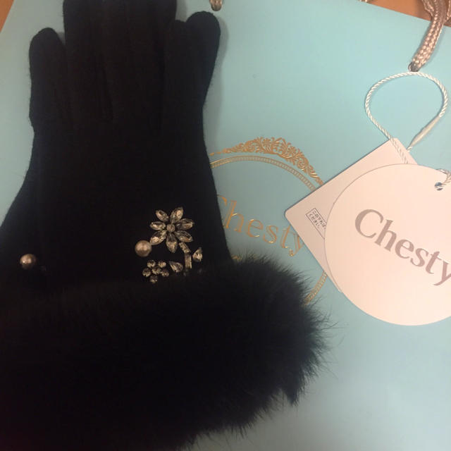 Chesty(チェスティ)のchesty☆即購入可能☆新品タグ付ビジューグローブ 手袋 レディースのファッション小物(手袋)の商品写真