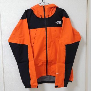 ザノースフェイス(THE NORTH FACE)のレアカラー！　ノースフェイス　クライムライトジャケット　オレンジL(マウンテンパーカー)