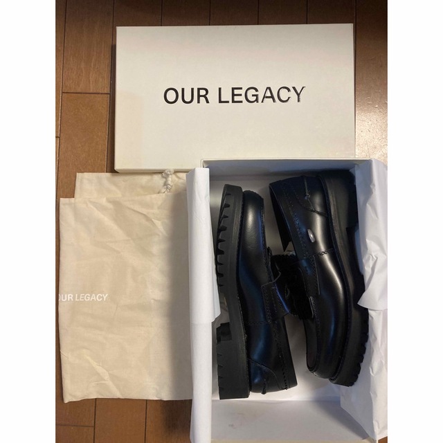 Maison Martin Margiela(マルタンマルジェラ)の新品　定価64800円　OUR LEGACY LOAFER 22aw メンズの靴/シューズ(スリッポン/モカシン)の商品写真