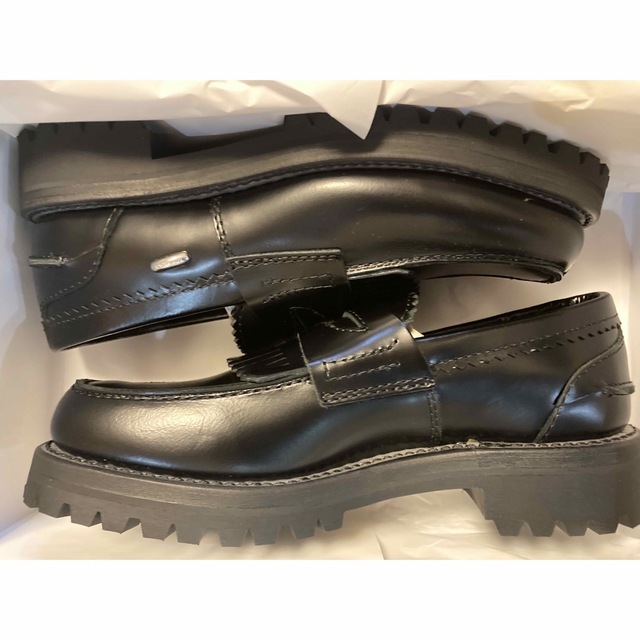 Maison Martin Margiela(マルタンマルジェラ)の新品　定価64800円　OUR LEGACY LOAFER 22aw メンズの靴/シューズ(スリッポン/モカシン)の商品写真