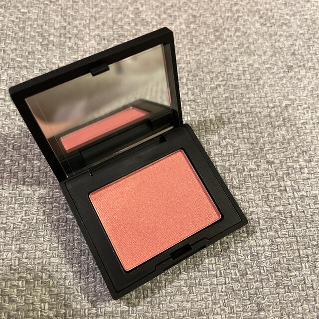 NARS(ナーズ)のNARS ブラッシュミニ　4100 orgasm コスメ/美容のベースメイク/化粧品(チーク)の商品写真