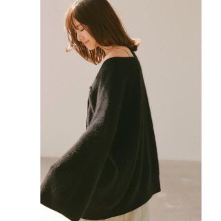 スナイデル(SNIDEL)のrielle riche fluffy knit cardigan black(カーディガン)