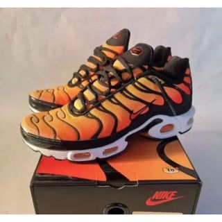 ナイキ(NIKE)のNIKE AIRMAX PLUS OG 27.5 海外限定　早い者勝ち(スニーカー)