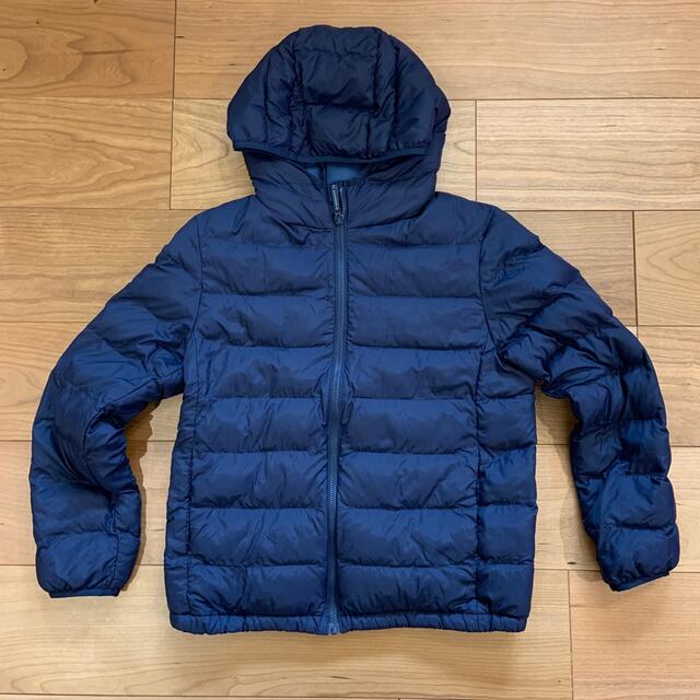 UNIQLO(ユニクロ)のユニクロ　150 ダウン キッズ/ベビー/マタニティのキッズ服男の子用(90cm~)(ジャケット/上着)の商品写真