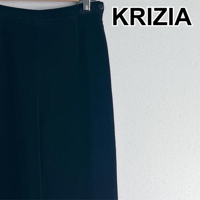 KRIZIA(クリツィア)のKRIZIA テーパード ベロアパンツ タック ブラック M 匿名発送 レディースのパンツ(カジュアルパンツ)の商品写真