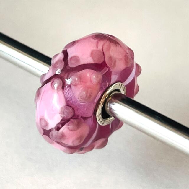 trollbeads トロールビーズ ピンク小花ユニーク | munchercruncher.com