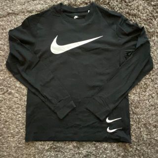 ナイキ(NIKE)の【新品】NIKE ナイキ 長袖 ロンT ブラック SWOOSH Lサイズ(Tシャツ/カットソー(七分/長袖))