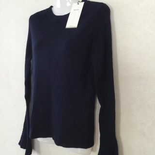 ベルシュカ(Bershka)の【新品】Bershka ベルシュカ エンジェルスリーブ ニット セーター　L(ニット/セーター)