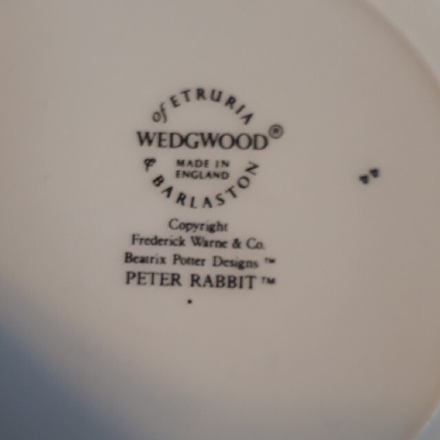 WEDGWOOD(ウェッジウッド)のWEDGWOOD ピーターラビット　旧刻印 インテリア/住まい/日用品のキッチン/食器(食器)の商品写真