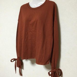 ベルシュカ(Bershka)の【新品 タグ付】Bershka ベルシュカ リボン カットソー トップス　L(カットソー(長袖/七分))