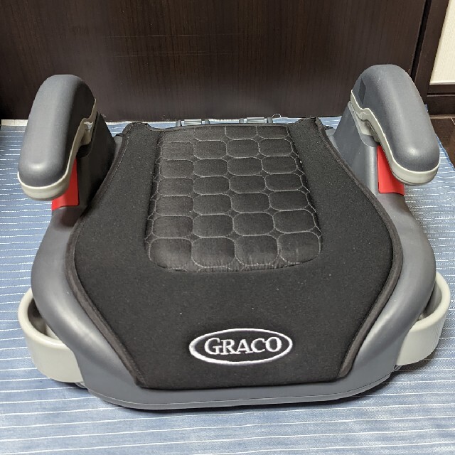 GRACO ジュニアシート キッズ/ベビー/マタニティの外出/移動用品(自動車用チャイルドシート本体)の商品写真