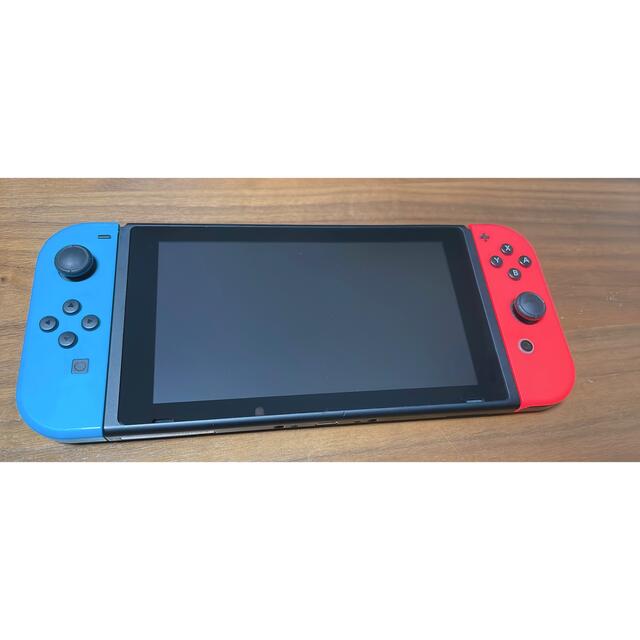 Nintendo Switch(ニンテンドースイッチ)のニンテンドースイッチ本体、ジョイコンセット エンタメ/ホビーのゲームソフト/ゲーム機本体(家庭用ゲーム機本体)の商品写真