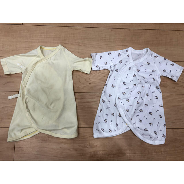 UNIQLO(ユニクロ)のユニクロ 新生児 コンビ肌着　50〜60cm 2枚組 キッズ/ベビー/マタニティのベビー服(~85cm)(肌着/下着)の商品写真