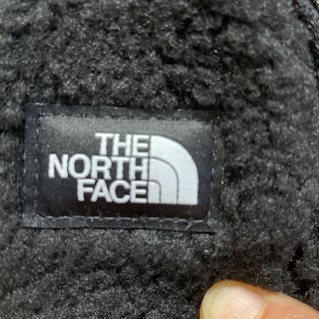 THE NORTH FACE(ザノースフェイス)の韓国ノースフェイス ミニポーチ ブラック モコモコ素材 レディースのファッション小物(財布)の商品写真