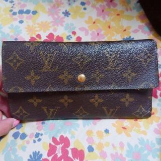 ルイヴィトン(LOUIS VUITTON)のLOUISVUITTON財布(長財布)