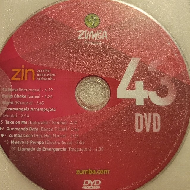 Zumba - ZUMBA ズンバ CD DVDのセットの通販 by Taka's shop｜ズンバ ...