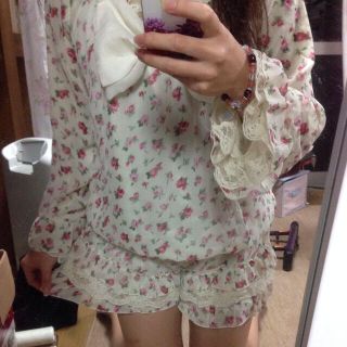 ユメテンボウ(夢展望)の♡://花柄りぼんロンパース(オールインワン)