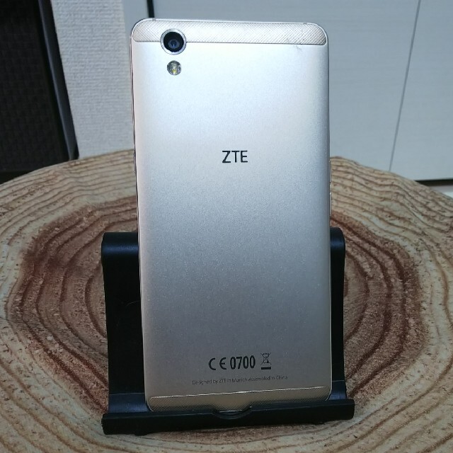 ZTE(ゼットティーイー)のZTE V7 MAX SIMフリー スマホ/家電/カメラのスマートフォン/携帯電話(スマートフォン本体)の商品写真