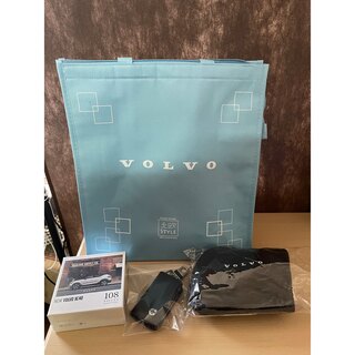Volvo - ボルボ　カラビナつきトラベルバッグ、XC40 ジグソーパズル