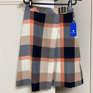 バーバリーブルーレーベル(BURBERRY BLUE LABEL)の【新品　未使用】タグ付き　ブルーレーベル　クレストブリッジ   スカート(ひざ丈スカート)