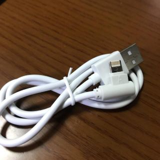 iPhone Androidスマートフォン 両方に使える 充電ケーブル(バッテリー/充電器)