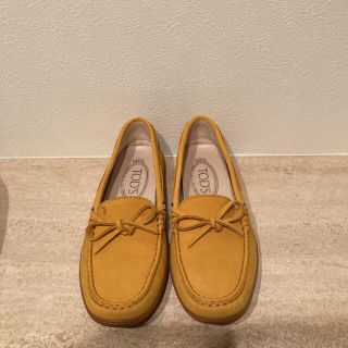 トッズ(TOD'S)の【美品】TOD’S ローファー　モカシン(ローファー/革靴)