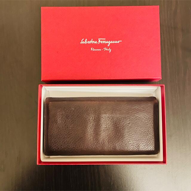 Salvatore Ferragamo(サルヴァトーレフェラガモ)の長財布 レディースのファッション小物(財布)の商品写真