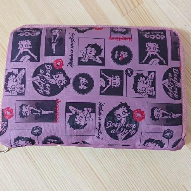 サンリオ(サンリオ)のBettyBoop ポケッタブルリュック ペプシ ビッグトートバッグ セット レディースのバッグ(リュック/バックパック)の商品写真