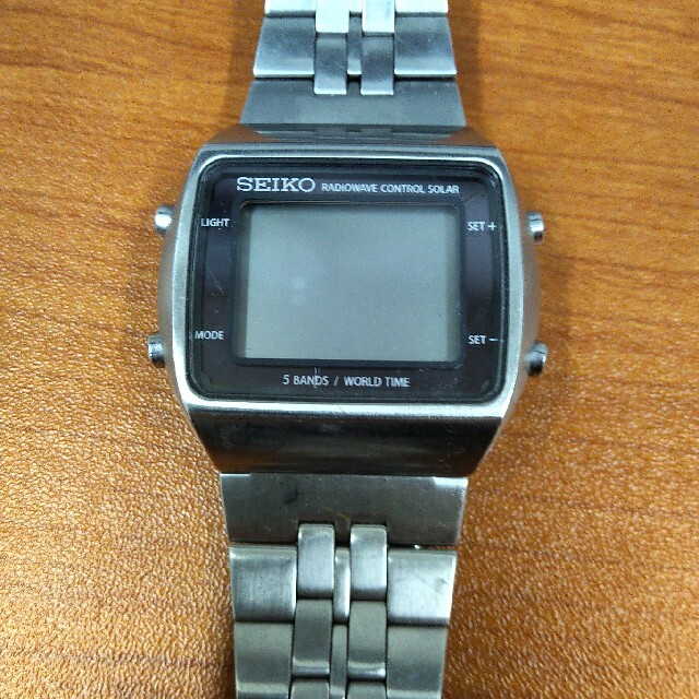 SEIKO レア腕時計 デジタルソーラー電波腕時計(ジャンク)