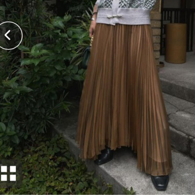 Ameri VINTAGE(アメリヴィンテージ)の AMERI UND 2WAY SHEER CHAMBRAY SKIRTブラウン レディースのスカート(ロングスカート)の商品写真