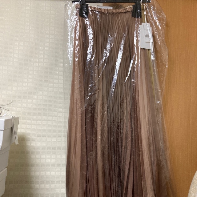 Ameri VINTAGE(アメリヴィンテージ)の AMERI UND 2WAY SHEER CHAMBRAY SKIRTブラウン レディースのスカート(ロングスカート)の商品写真