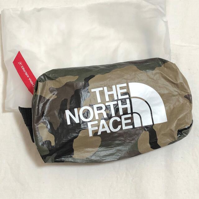 THE NORTH FACE(ザノースフェイス)のチャイナエアライン　アメニティポーチ　The North Face インテリア/住まい/日用品の日用品/生活雑貨/旅行(旅行用品)の商品写真