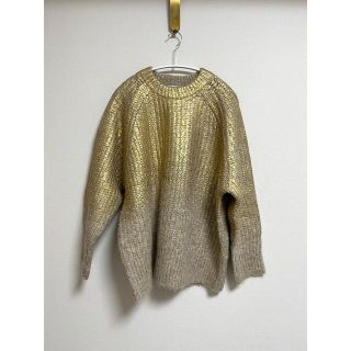 ザラ(ZARA)の【今期・未使用】ZARA  ゴールド箔ニット(ニット/セーター)