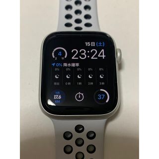 アップルウォッチ(Apple Watch)の【fjt様専用】アップルウォッチ5 44mm シルバー　アルミニウム　NIKE(腕時計(デジタル))