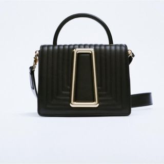 ザラ(ZARA)のZARA メタルディテールシティバッグ(ショルダーバッグ)