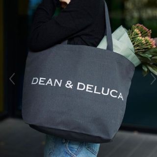 ディーンアンドデルーカ(DEAN & DELUCA)のディーンアンドデルーカ チャリティートートバッグ ストーングレー Lサイズ(エコバッグ)