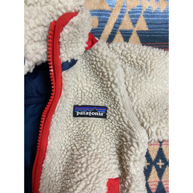 patagonia   パタゴニア　ベビー リバーシブル トリブルズ フーディ キッズ/ベビー/マタニティのキッズ服女の子用(90cm~)(ジャケット/上着)の商品写真