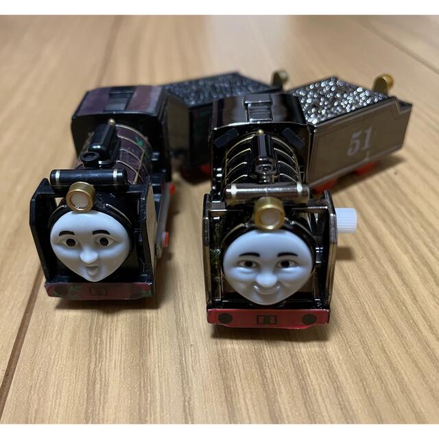 T-ARTS(タカラトミーアーツ)のカプセルプラレール  トーマス　ヒロ　2点セット エンタメ/ホビーのおもちゃ/ぬいぐるみ(キャラクターグッズ)の商品写真