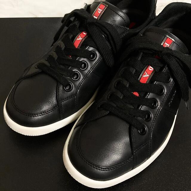 PRADA(プラダ)の【美品 18AW】【4E2845】PRADA「リネアロッサ」レザースニーカー メンズの靴/シューズ(スニーカー)の商品写真