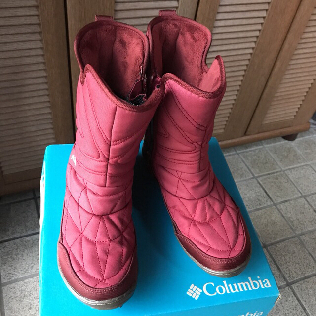 Columbia(コロンビア)の【美品・最終価格】Columbia スノーブーツ 24cm  レディースの靴/シューズ(ブーツ)の商品写真