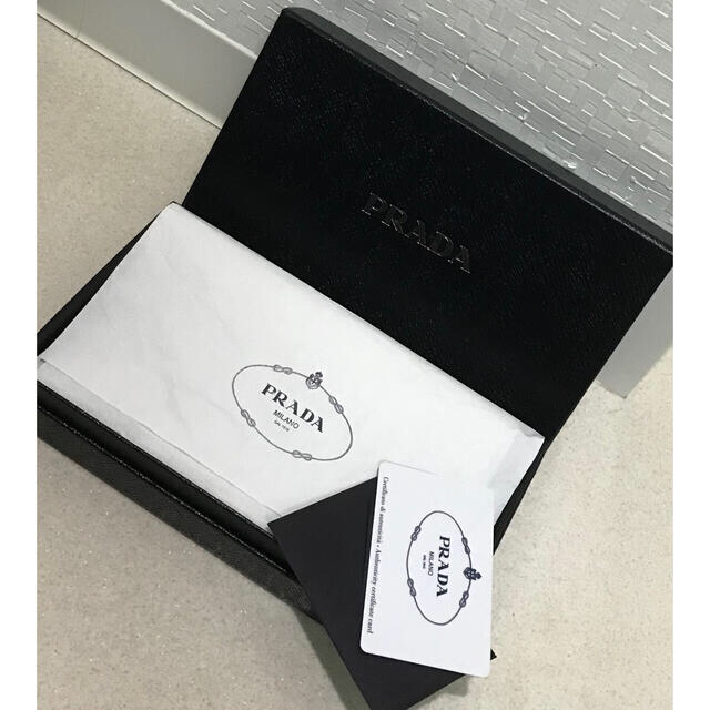 PRADA(プラダ)のPRADAプラダ　長財布　サフィアーノメタル　※お箱等の付属品全て有ります レディースのファッション小物(財布)の商品写真