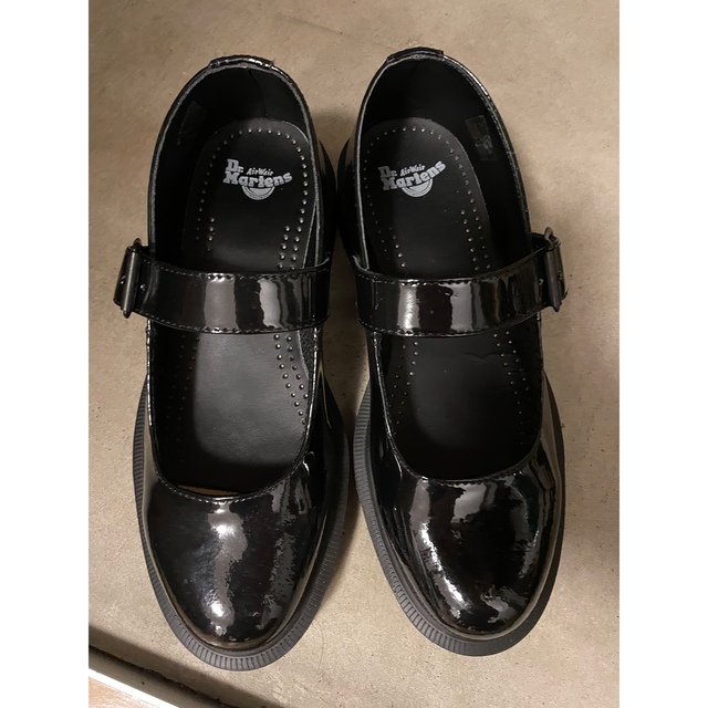 Dr.Martens(ドクターマーチン)のドクターマーチン可愛いリボンシューズ レディースの靴/シューズ(ローファー/革靴)の商品写真