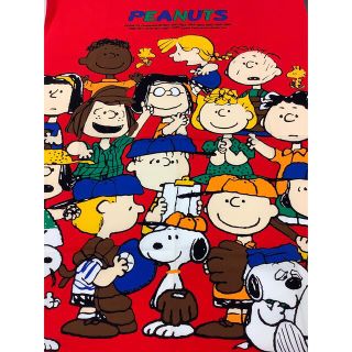 ピーナッツ(PEANUTS)の【昭和レトロ】PEANUTS SNOOPY スヌーピー　一枚絵生地　赤(生地/糸)