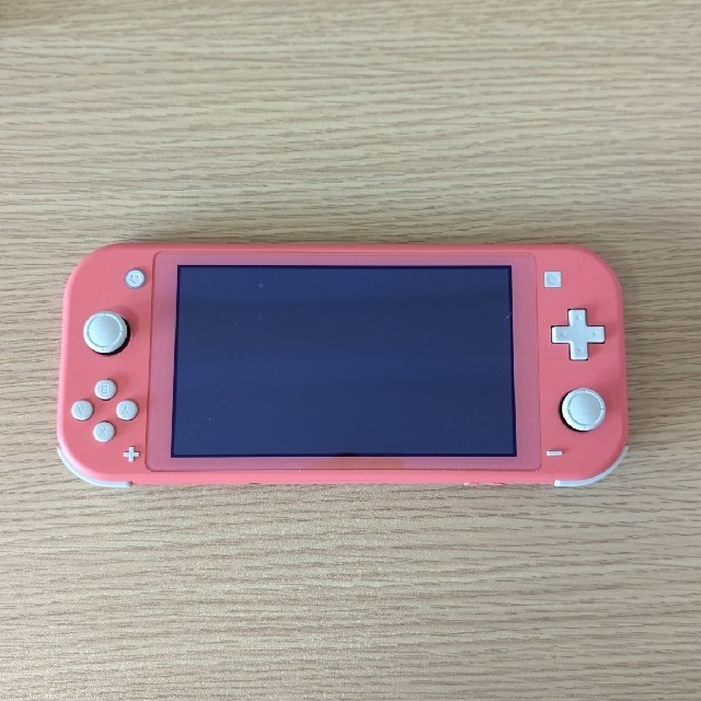 Nintendo Switch LITE コーラル 1