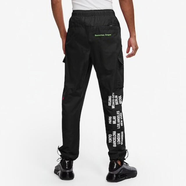 NIKE World Tour Woven Cargo pants 1