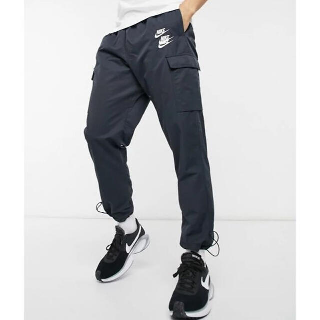 NIKE World Tour Woven Cargo pants 3