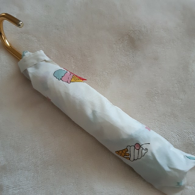 SWIMMER(スイマー)のスイマー　折り畳み　傘　ソフトクリーム　アイスクリーム　ピンク　水色 レディースのファッション小物(傘)の商品写真