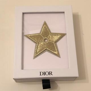 ディオール　Dior シルバー会員　ノベルティ　ピンバッジ | フリマアプリ ラクマ