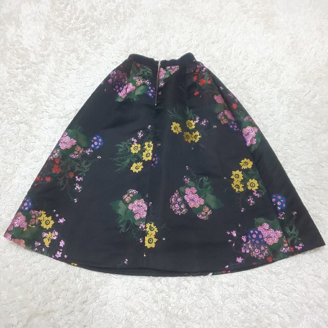 美品　　アーデム　ERDEM  ジャガードスカート