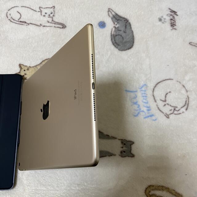 Apple(アップル)のiPad Air2 64GB wifi ケース付き スマホ/家電/カメラのPC/タブレット(タブレット)の商品写真